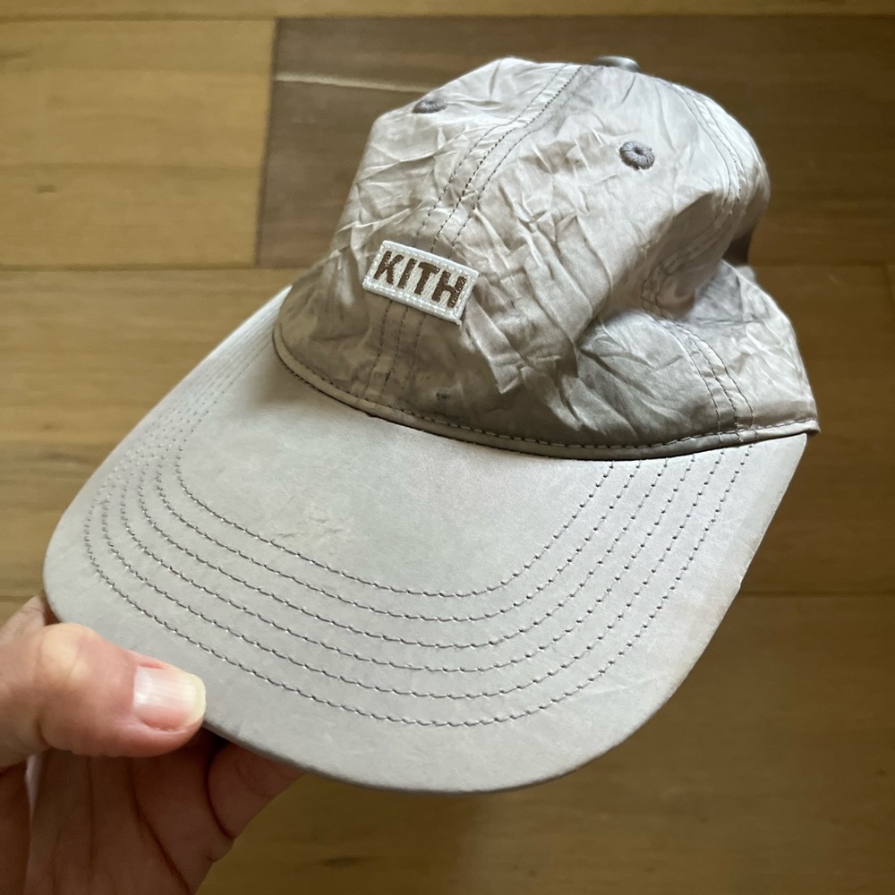 Classic Kith Cinder Cap. Only worn a couple of times! Selling online for $199.